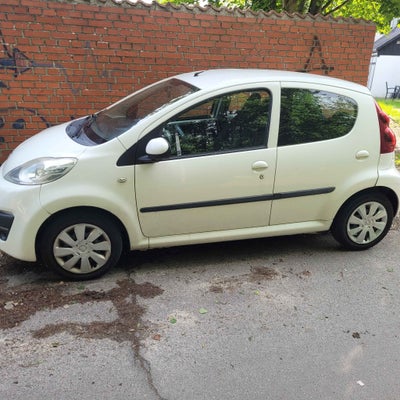Peugeot 107 1,0  5d