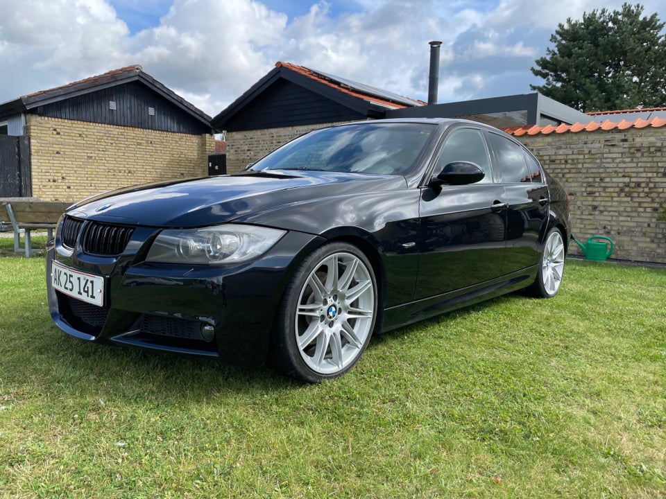 BMW 330i 3,0 M-Sport aut. 4d