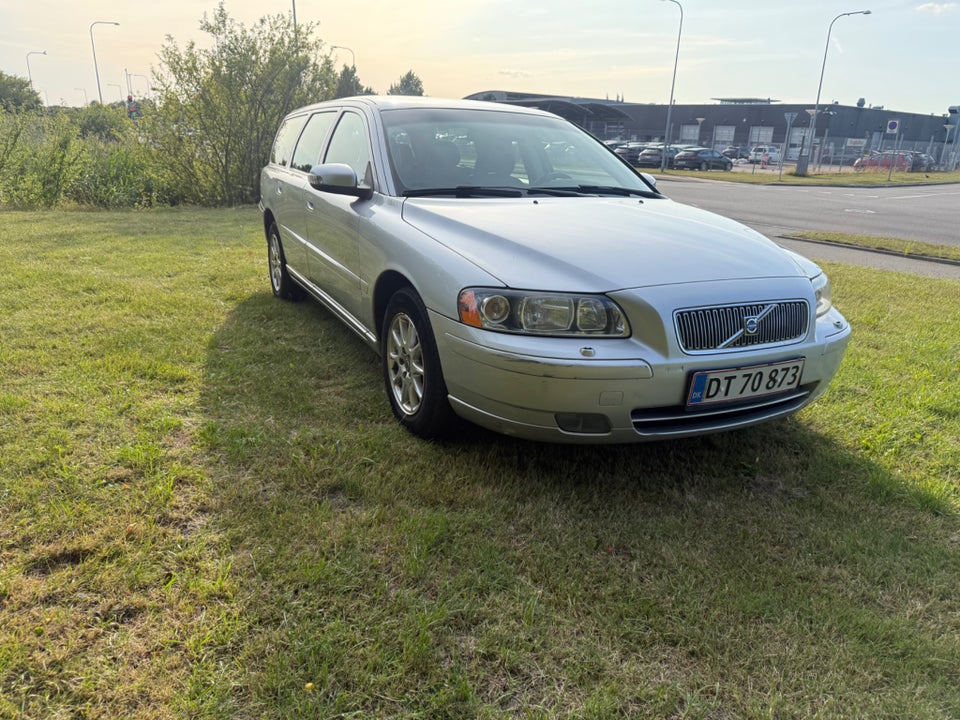 Volvo V70 2,4 140 Classic 5d
