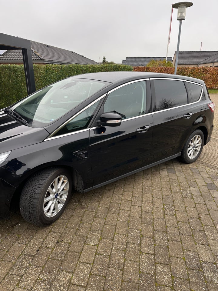 Ford S-MAX 2,0 TDCi 180 Titanium 7prs 5d