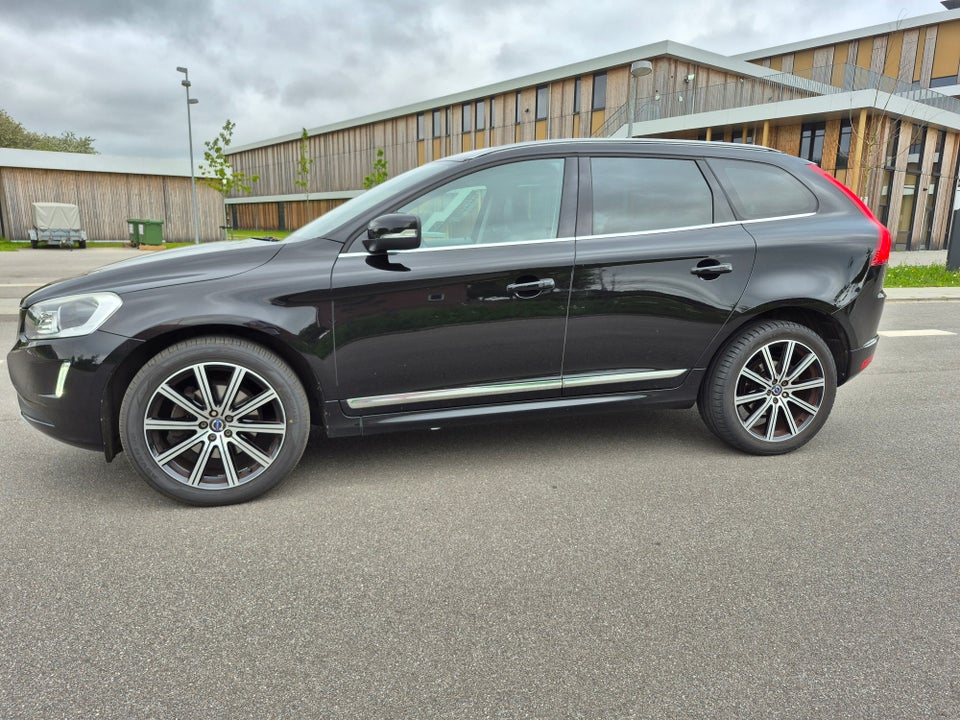 Volvo XC60 2,0 D3 150 Summum aut. Van 5d