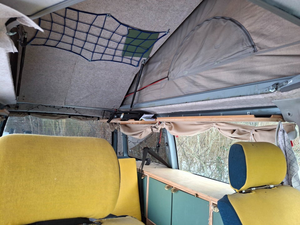 VW Transporter 2,5  4d