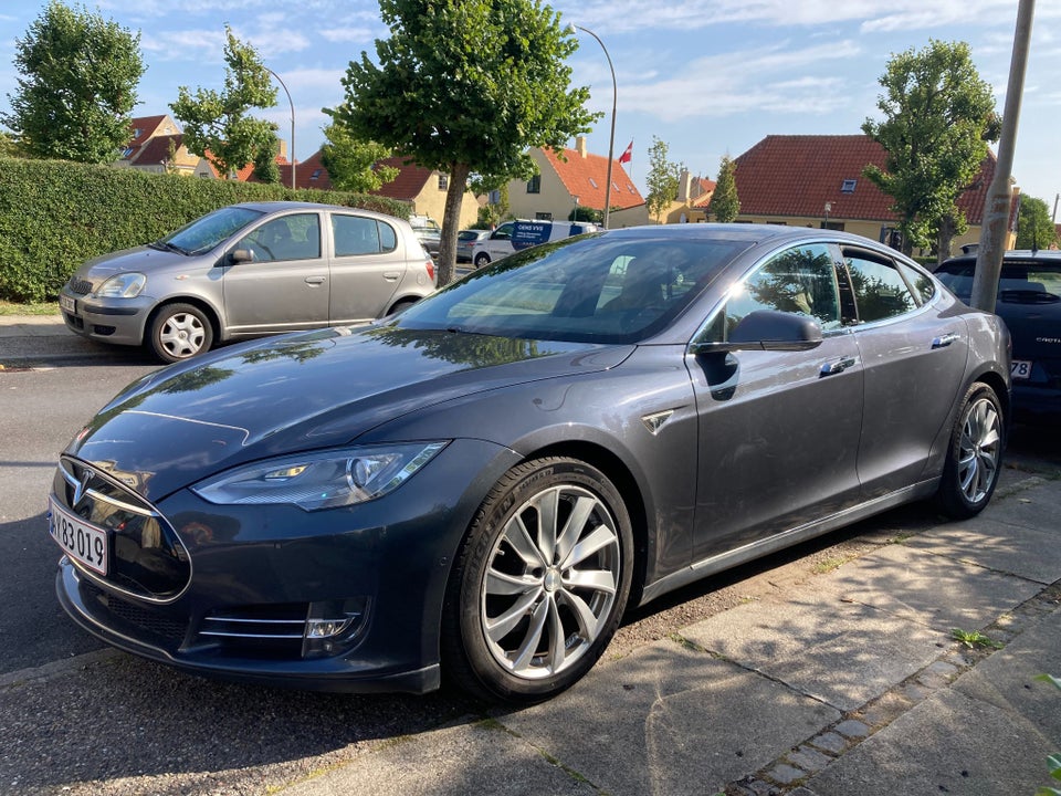 Tesla Model S 85D 5d