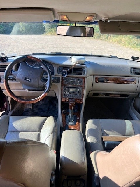 Volvo V70 2,4 T Cross Country aut. AWD 5d