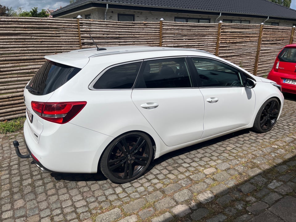 Kia Ceed 1,6 CRDi 136 GT-Line DCT 5d