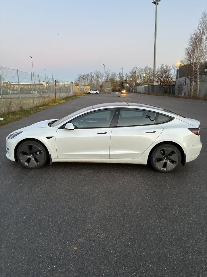 Tesla Model 3 Long Range AWD 4d