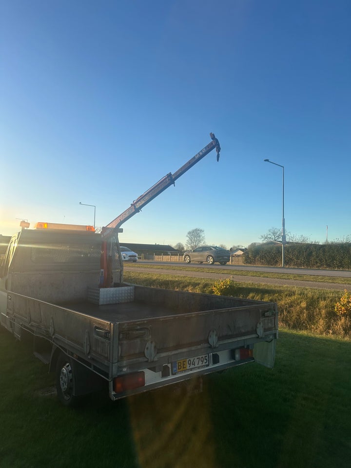 Peugeot Boxer 335 2,2 HDi 120 Kassevogn L2H2 5d