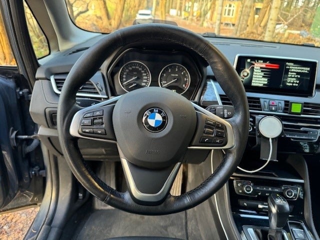 BMW 220d 2,0 Active Tourer xDrive aut. Van 5d