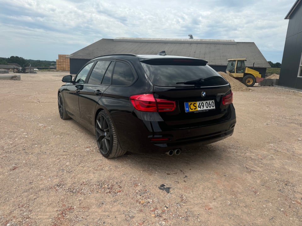 BMW 330d 3,0 Touring aut. Van 5d