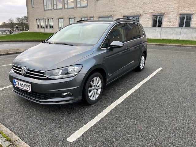 VW Touran 1,6 TDi 115 Comfortline DSG 7prs 5d