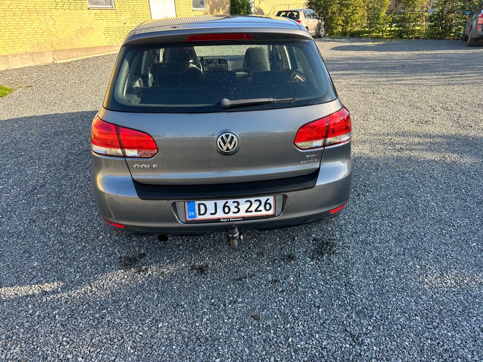 VW Golf VI 1,6 TDi 105 Match BMT 5d