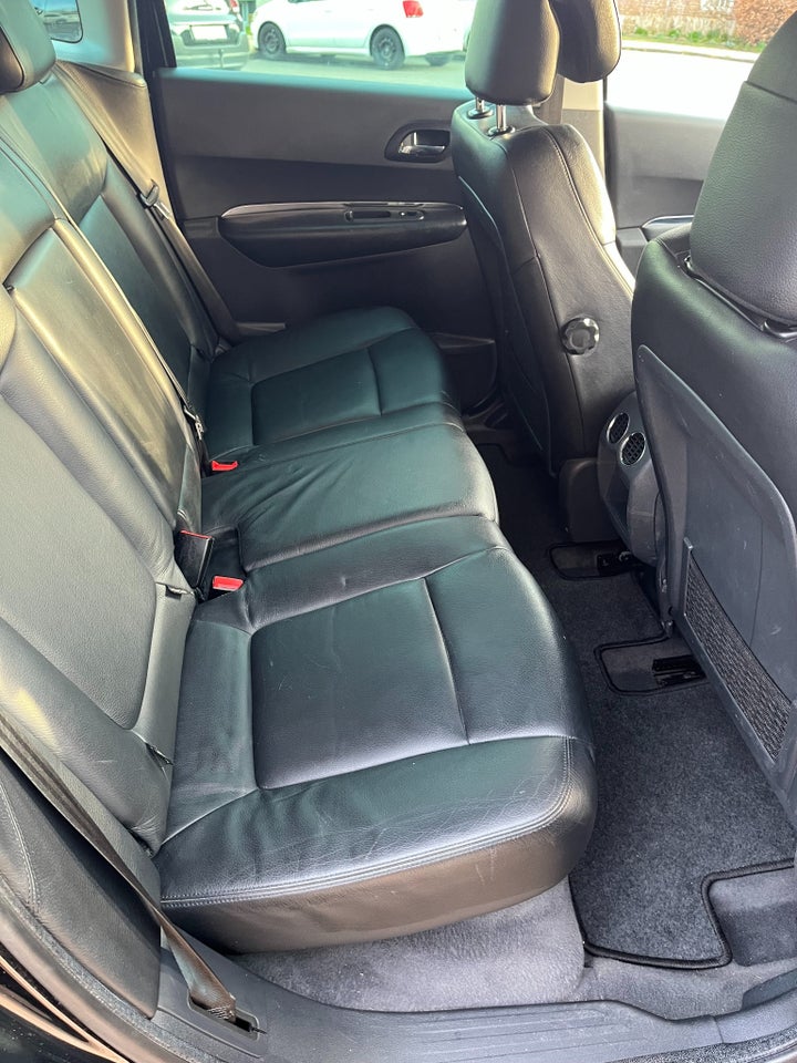 Peugeot 3008 1,6 HDi 112 Premium+ 5d