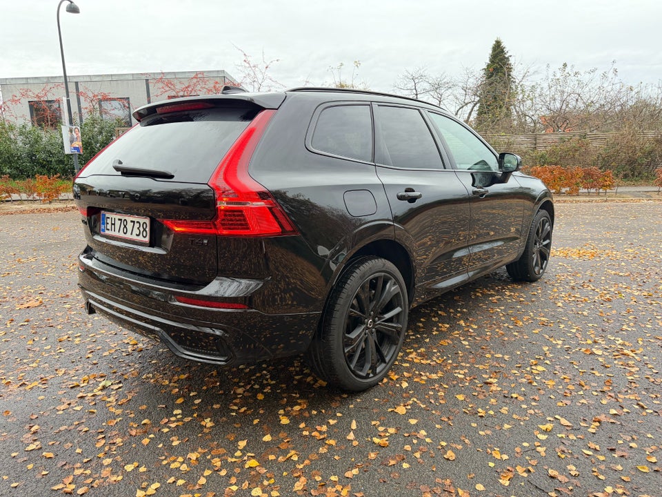 Volvo XC60 2,0 T6 ReCharge Black Edition aut. AWD 5d