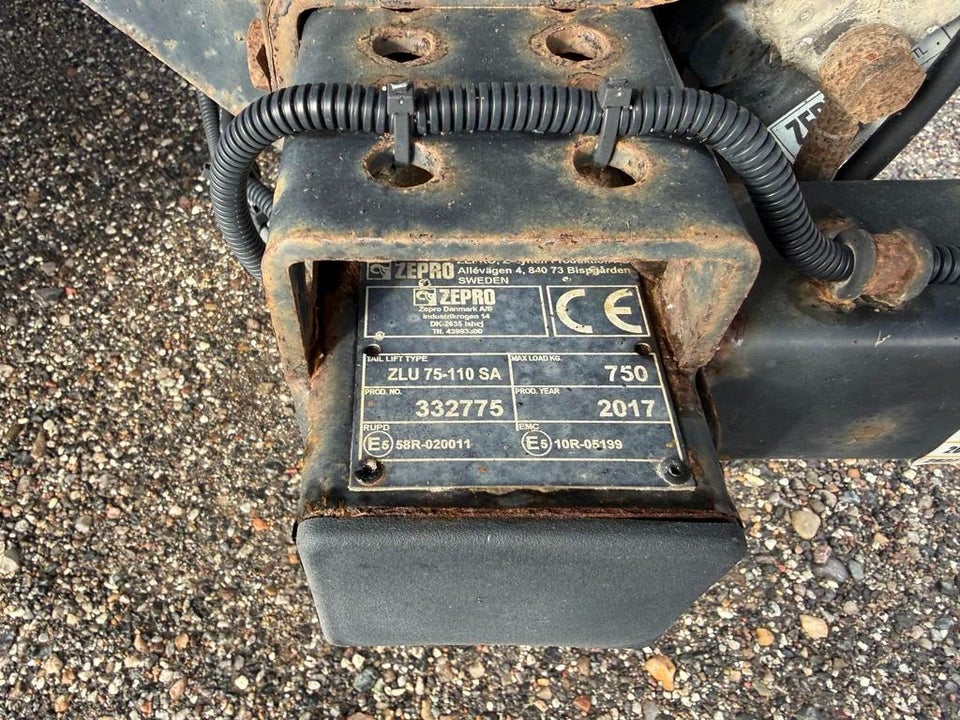 Fiat Ducato 35 2,3 MJT 180 Alukasse m/lift L3