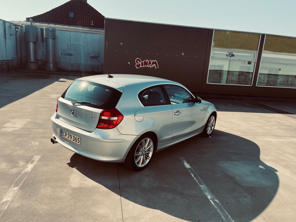 BMW 130i 3,0 aut. 3d