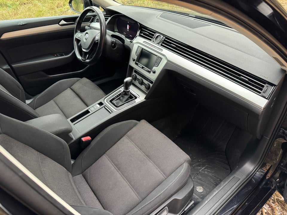 VW Passat 2,0 TDi 150 Comfortline Premium DSG 4d