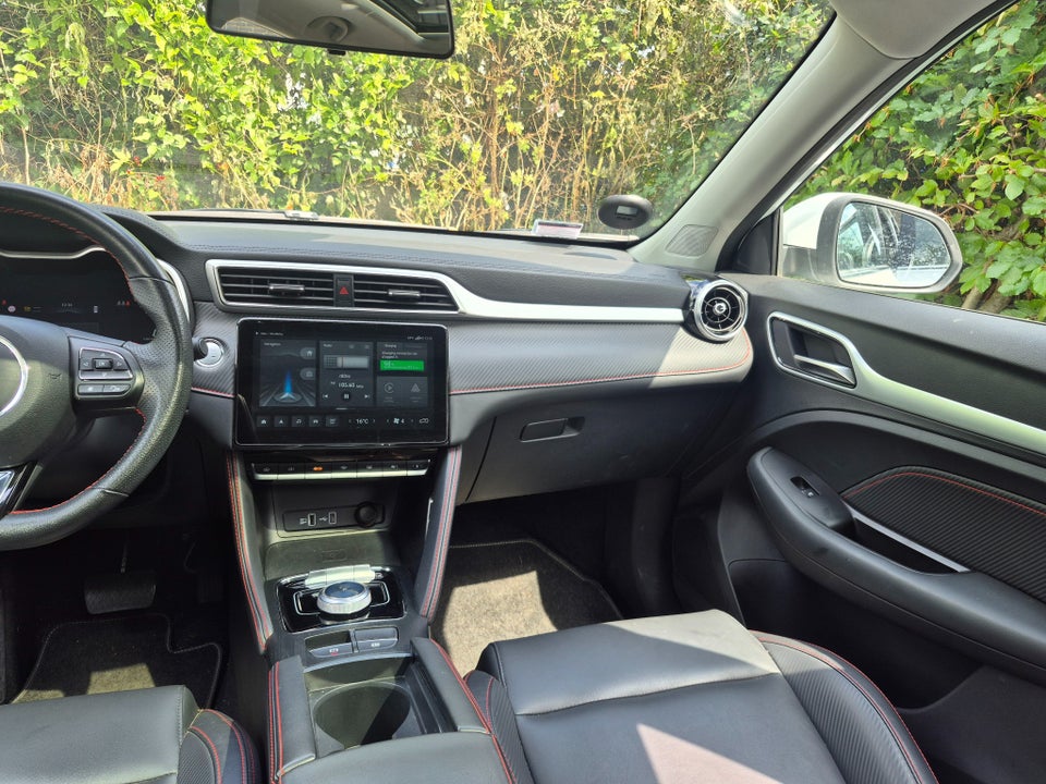 MG ZS 70 Luxury 5d
