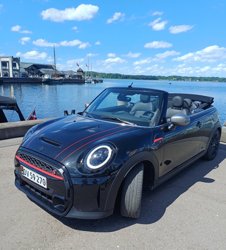 MINI Cooper S 2,0 Essential Cabriolet aut. 2d