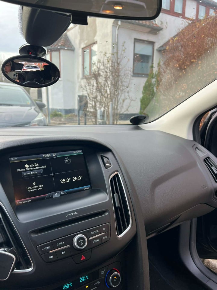 Ford Focus 1,0 SCTi 125 Business stc. 5d