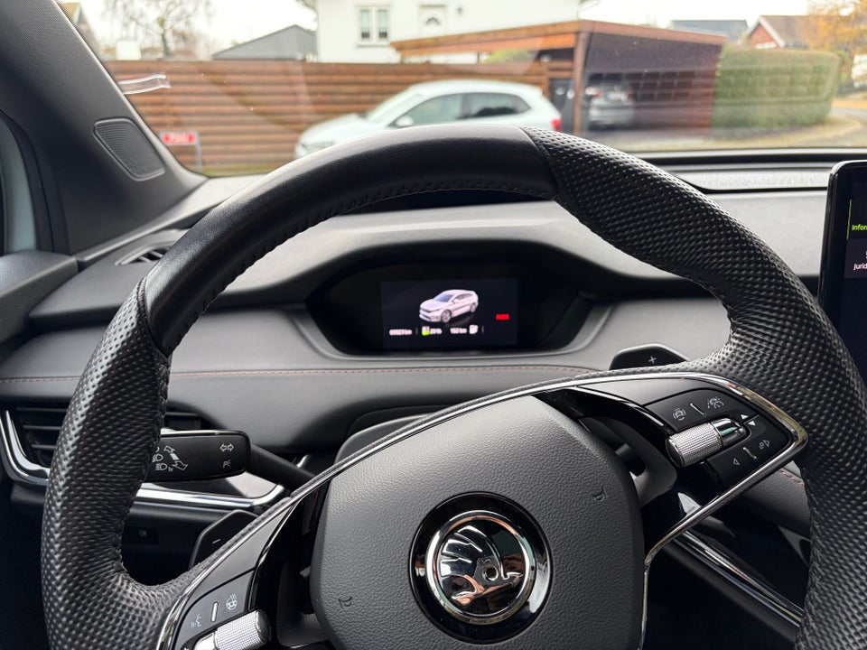 Skoda Enyaq 80x iV Founders Edition 5d