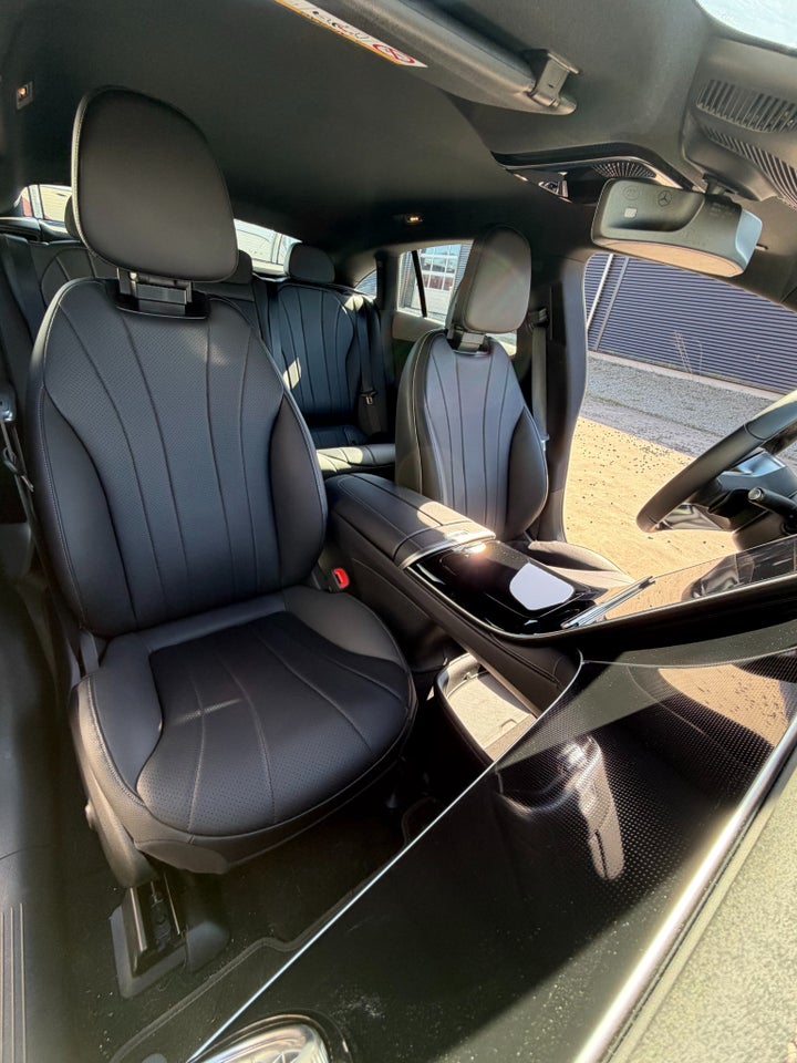 Mercedes EQE300 Electric Art 4d