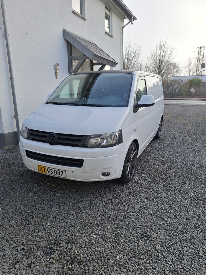 VW Transporter 2,0 TDi 140 Kassevogn DSG kort