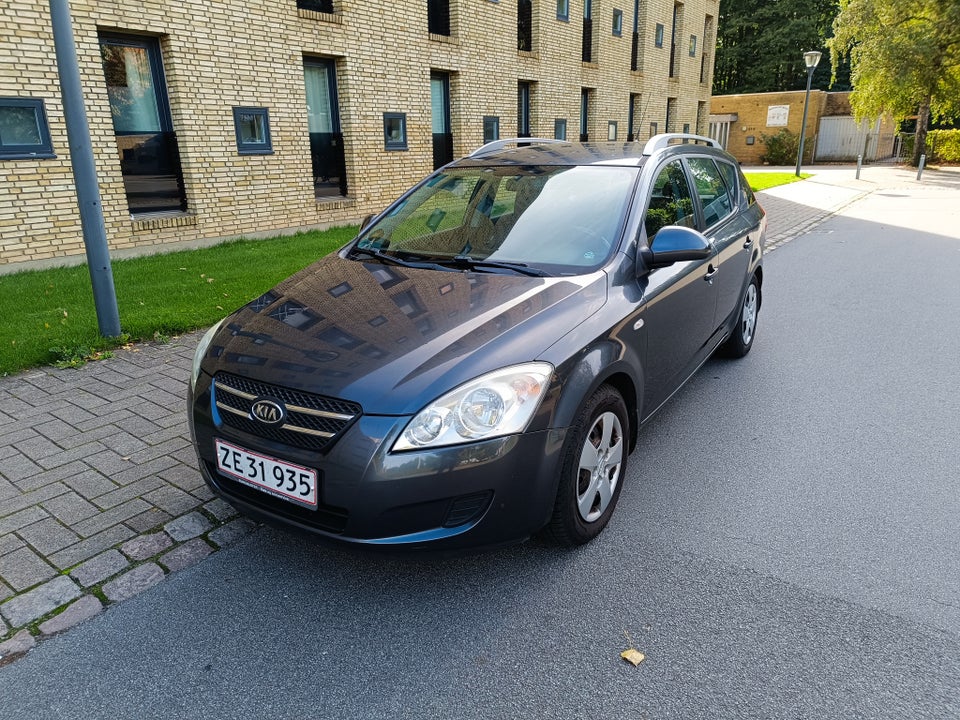 Kia Ceed 1,6 CRDi Active 5d