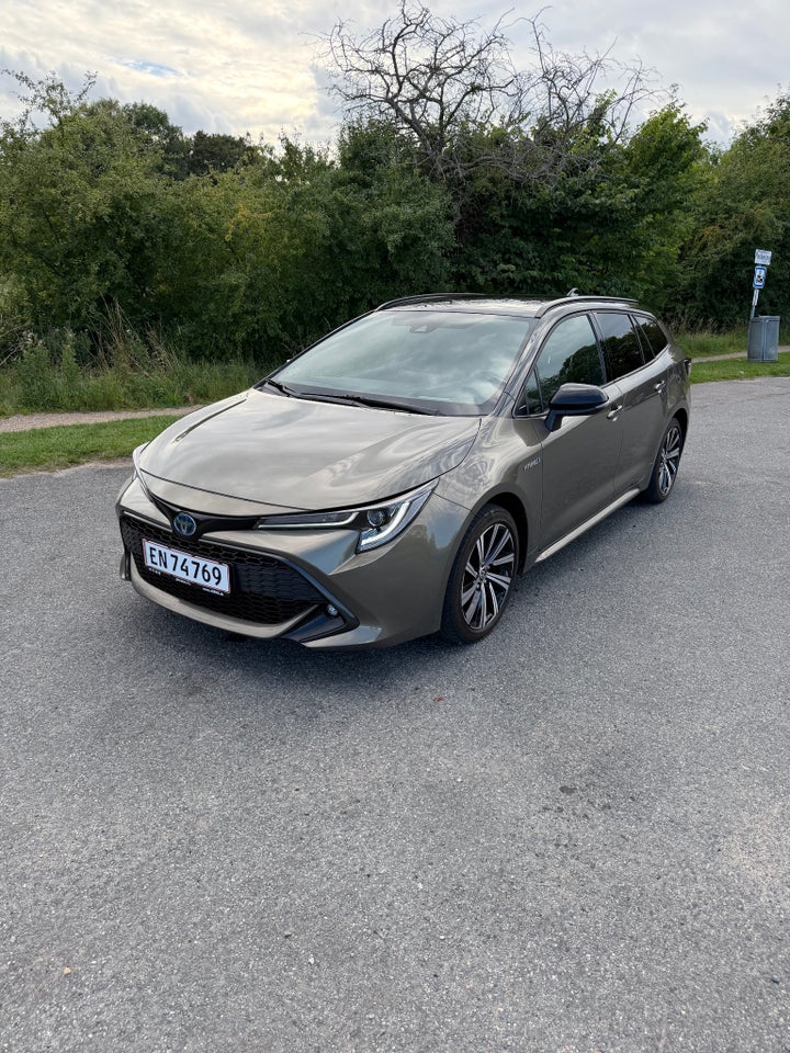 Toyota Corolla 1,8 Hybrid H3 Premium Touring Sports MDS 5d