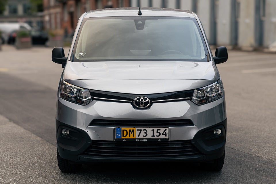 Toyota ProAce City 1,2 T 110 Medium Comfort 5d