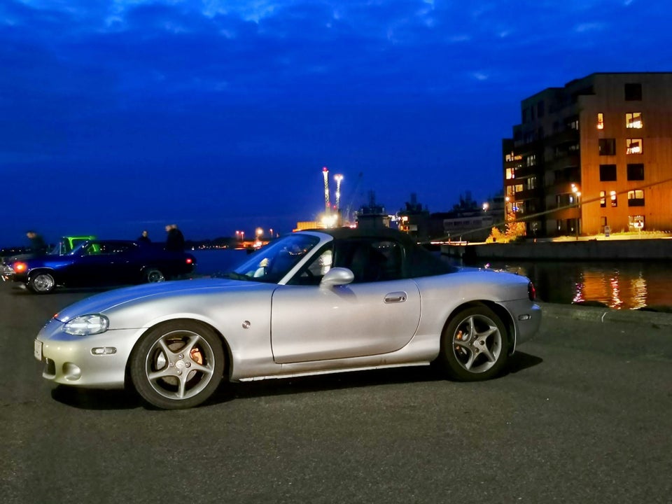 Mazda MX-5 1,8i Sport 2d