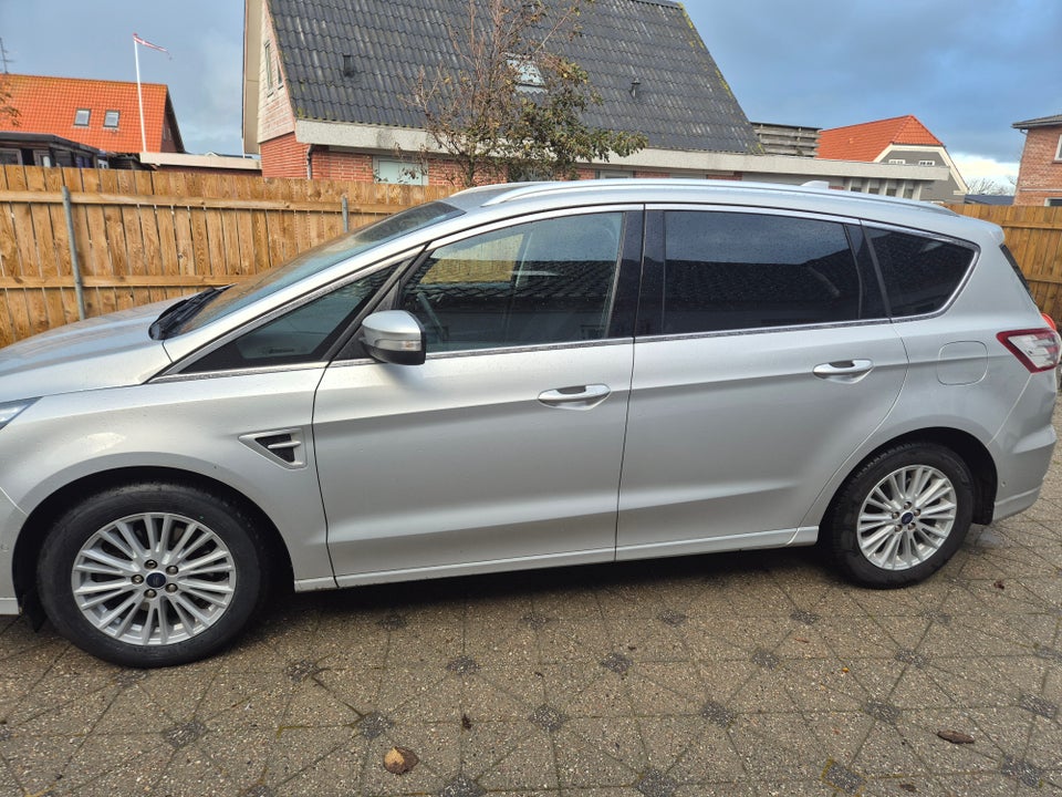 Ford S-MAX 2,0 EcoBlue Titanium aut. 5d