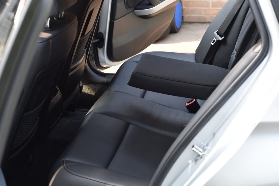 BMW 325i 3,0 Touring Steptr. 5d