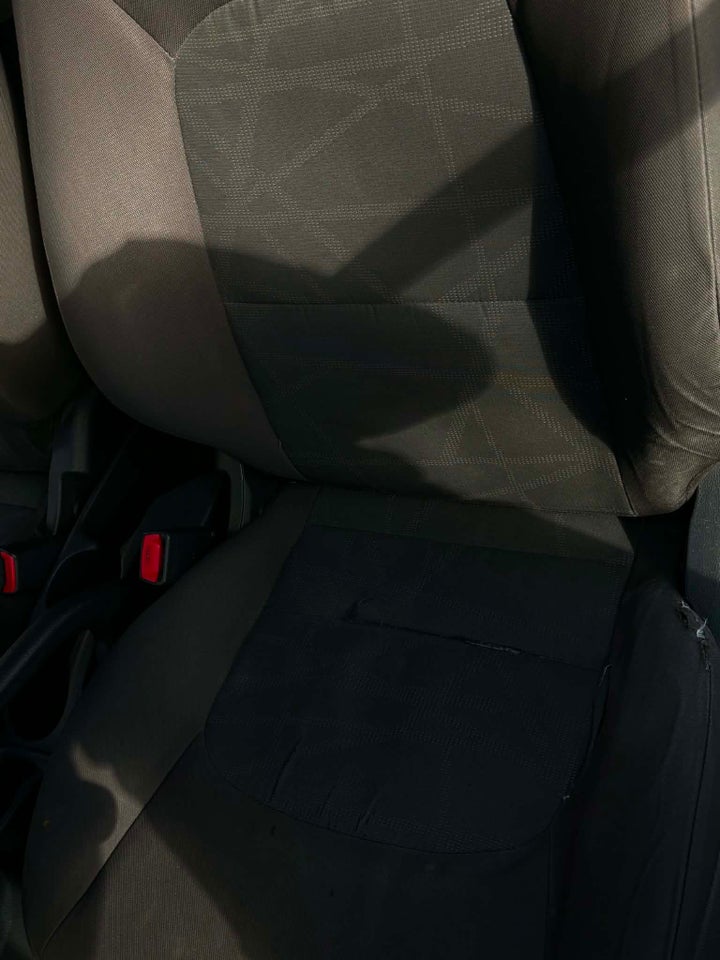 Kia Rio 1,2 CVVT Base 3d