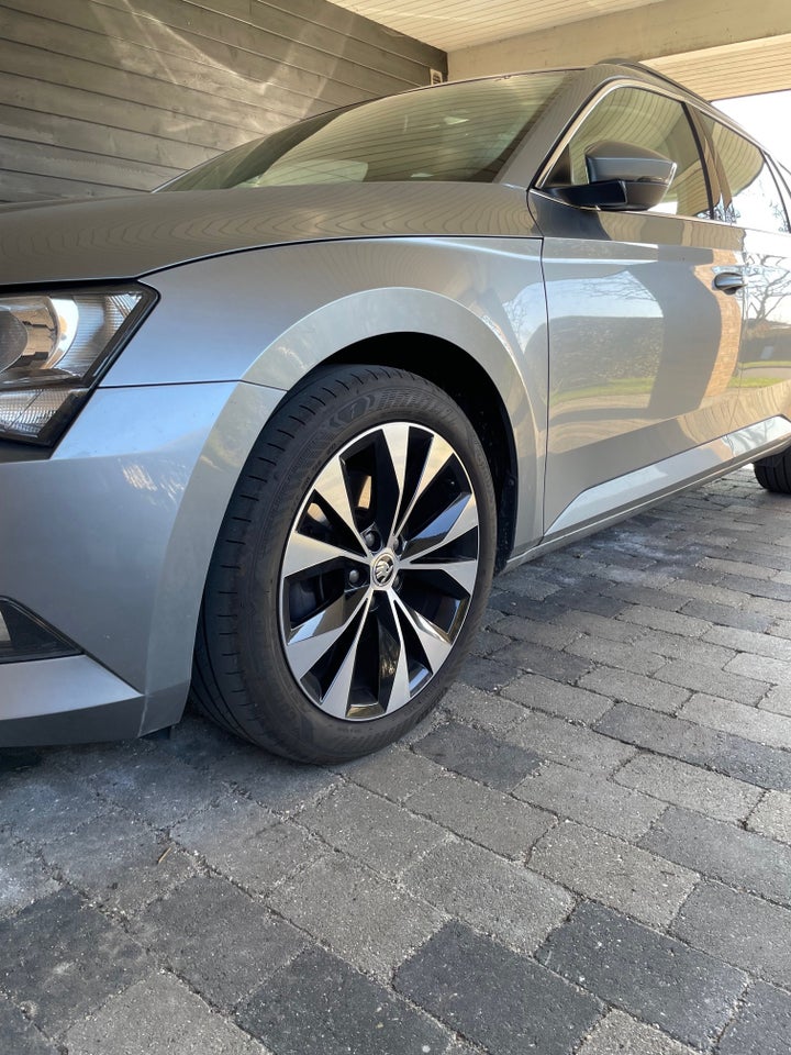 Skoda Superb 1,4 TSi 150 Ambition Combi DSG 5d