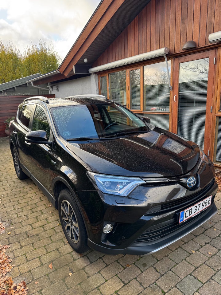 Toyota RAV4 2,5 Hybrid H3 Selected MDS 5d