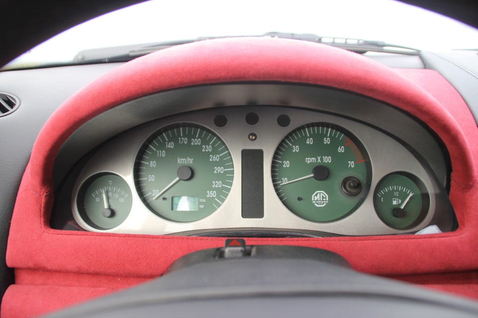 MG SV-R 5,0 V8 Coupé aut. 2d