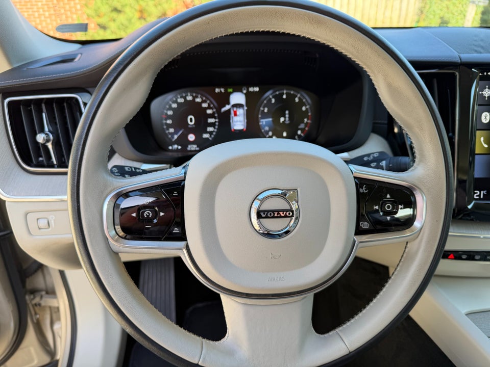 Volvo XC60 2,0 B4 197 Inscription aut. 5d