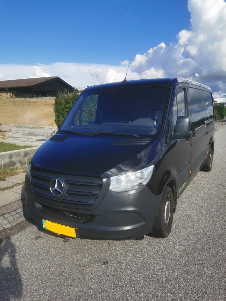 Mercedes Sprinter 214 2,2 CDi A2 Kassevogn aut. FWD