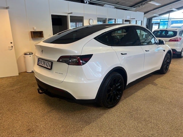Tesla Model Y Long Range AWD 5d