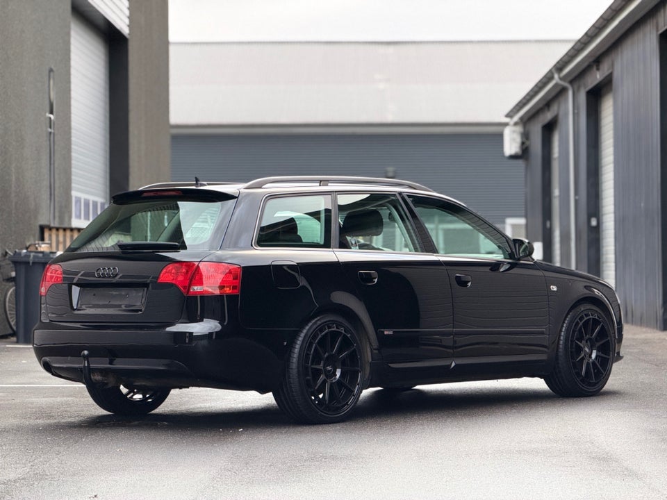 Audi A4 2,0 S-line Avant 5d