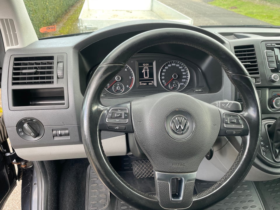 VW Transporter 2,0 TDi 180 Kassevogn kort DSG