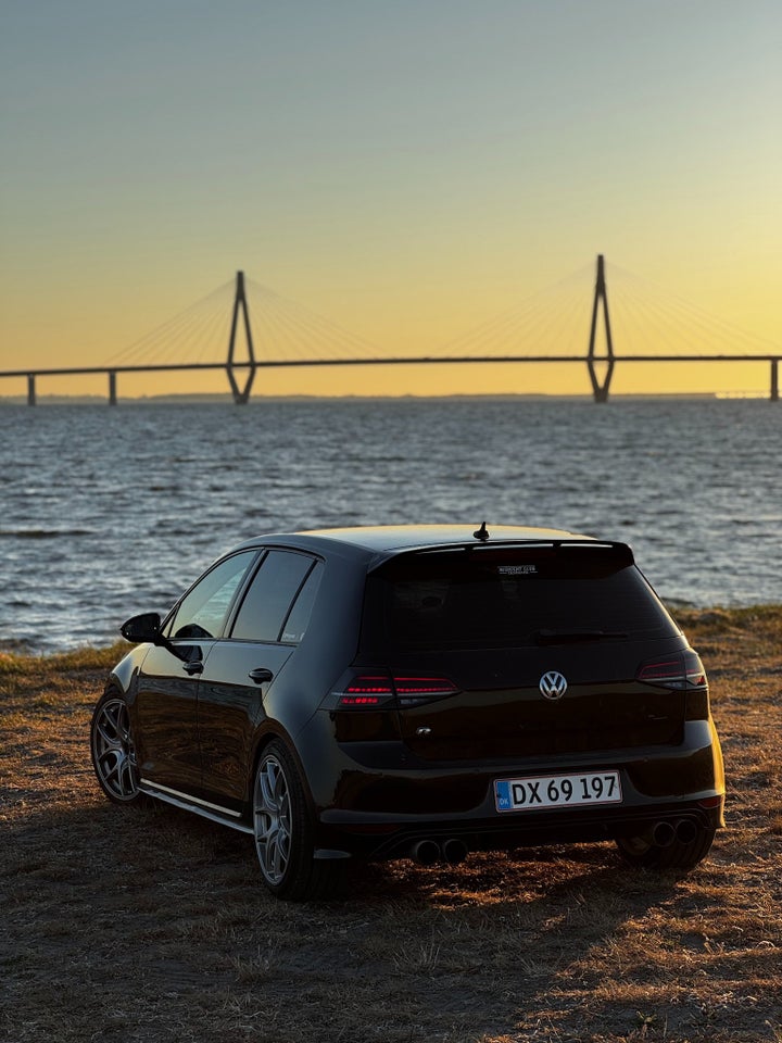 VW Golf VII 1,4 TSi 140 Highline DSG 5d