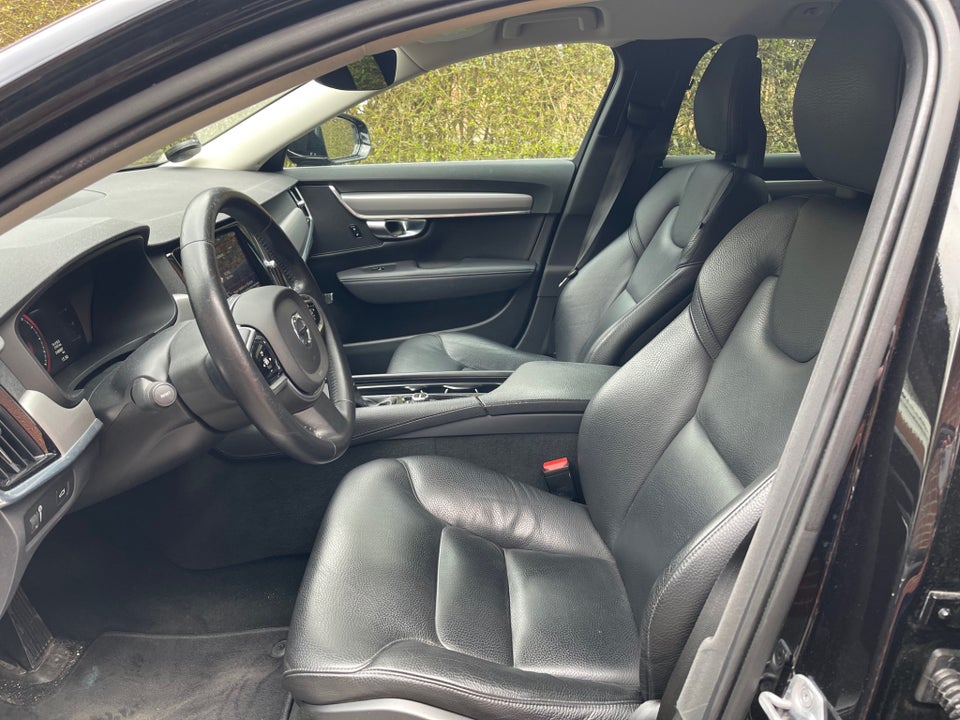 Volvo V90 2,0 D4 190 Momentum 5d