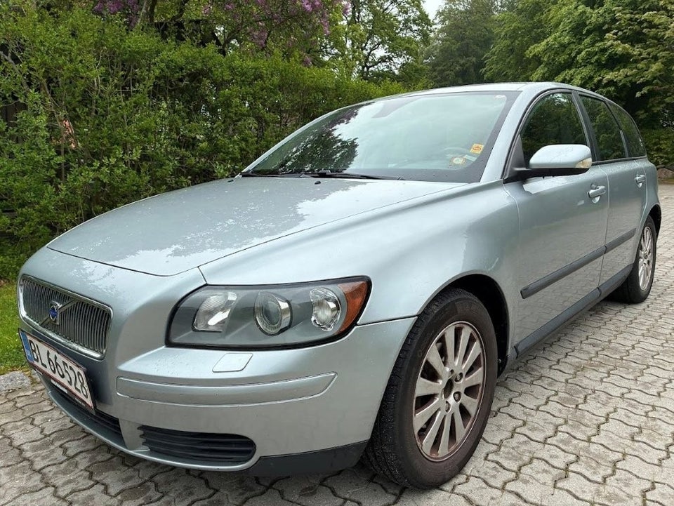 Volvo V50 1,8 Kinetic 5d