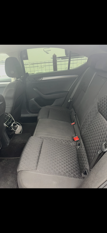 Skoda Superb 1,8 TSi 180 Style DSG 5d