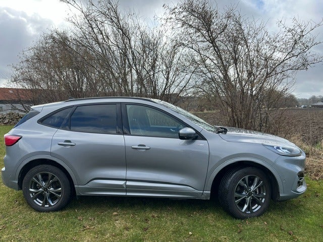 Ford Kuga 2,5 PHEV ST-Line CVT 5d