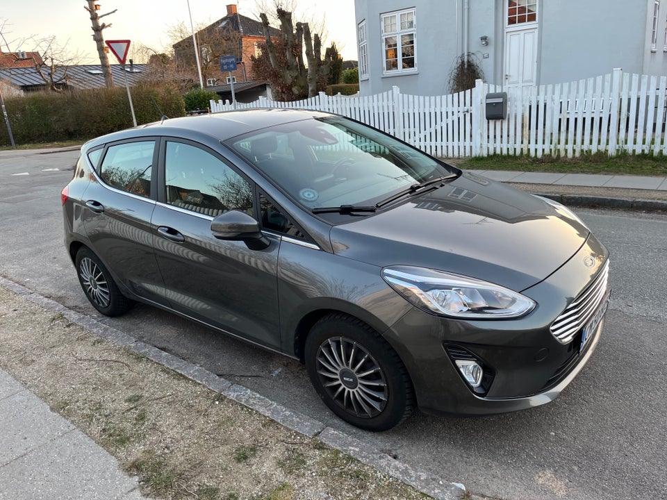 Ford Fiesta 1,0 EcoBoost Titanium 5d