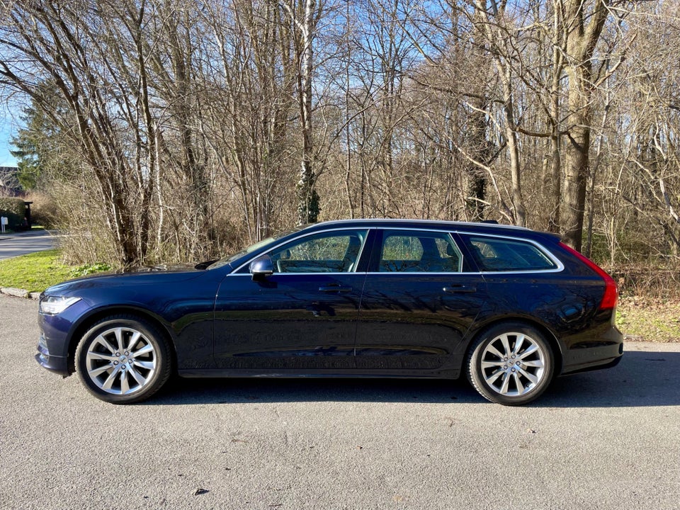 Volvo V90 2,0 T4 190 Momentum aut. 5d