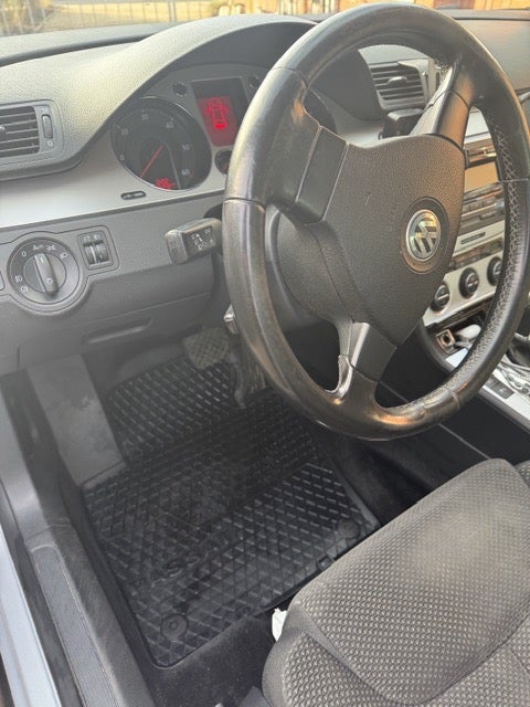 VW Passat 2,0 TDi 140 Trendline DSG 4d