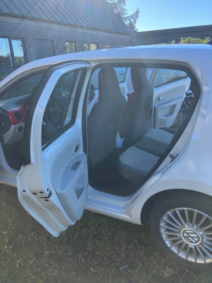 VW Up! 1,0 75 High Up! 5d